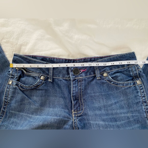 Wrangler ladies western jeans size 11/12 x 34 - Picture 5 of 9